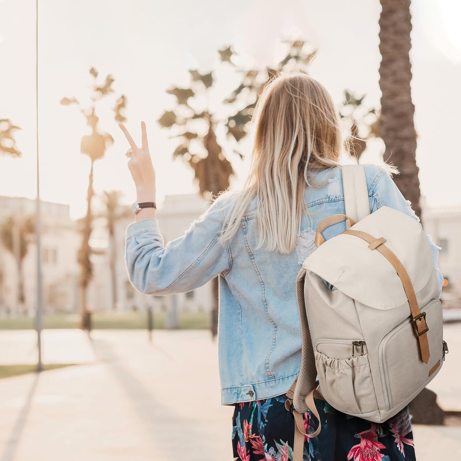 BAGSMART Camera Backpack, DSLR Camera Bag Backpacks for Photographers, Waterproof Anti-Theft Photography Backpack with 15 Inch Laptop Compartment & Tripod Holder, Ivory White - Image 5